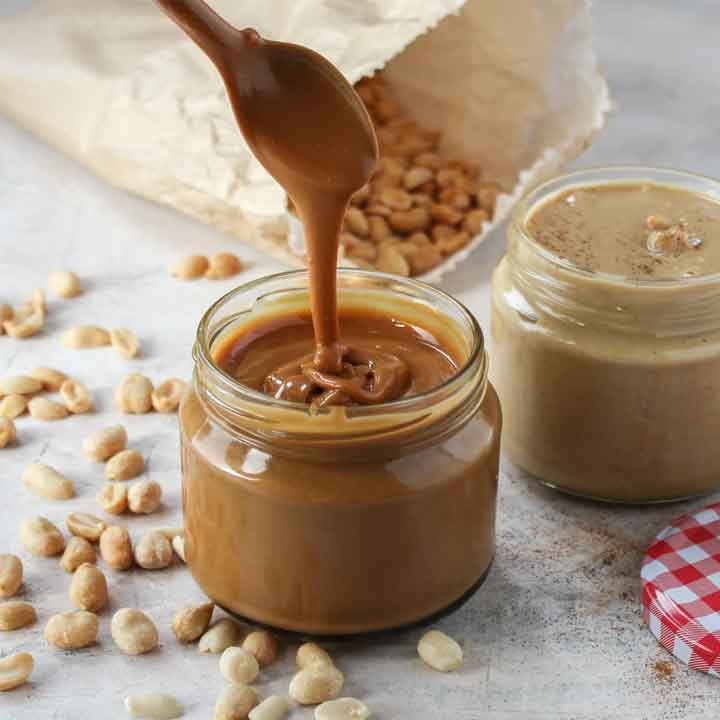 peanut-butter-tipping-from-spoon